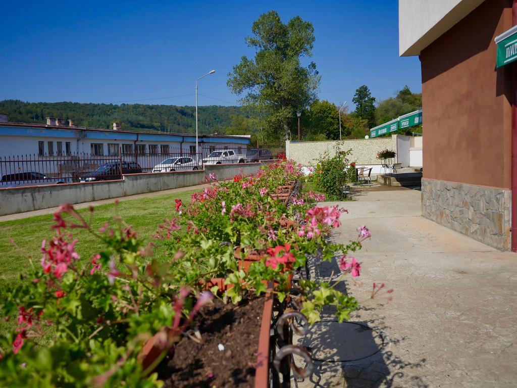 Tryavna Lake Hotel & Spa Exterior foto
